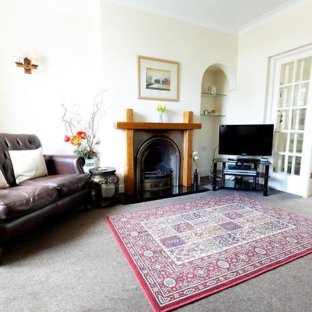 Willow Cottage - Cost 3 Bed Cottage In Penrhyn Bay With Sea Views With Access To Snowdonia Rhôs-on-Sea Zewnętrze zdjęcie