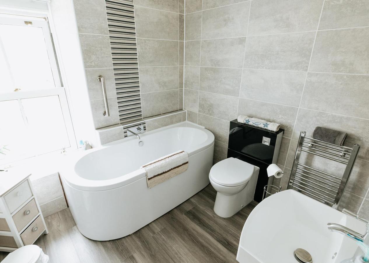 Willow Cottage - Cost 3 Bed Cottage In Penrhyn Bay With Sea Views With Access To Snowdonia Rhôs-on-Sea Zewnętrze zdjęcie