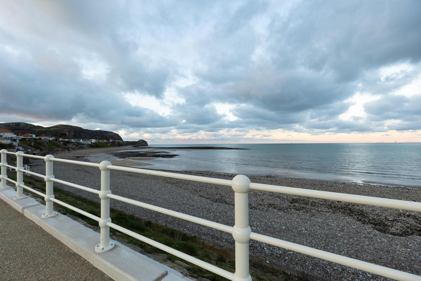 Willow Cottage - Cost 3 Bed Cottage In Penrhyn Bay With Sea Views With Access To Snowdonia Rhôs-on-Sea Zewnętrze zdjęcie